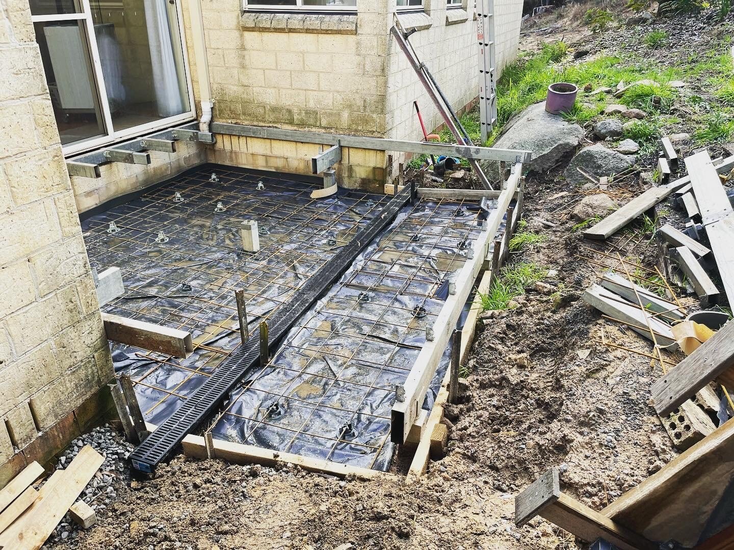 C3437F7E-0B44-40A2-AEAB-92293A4DFE80